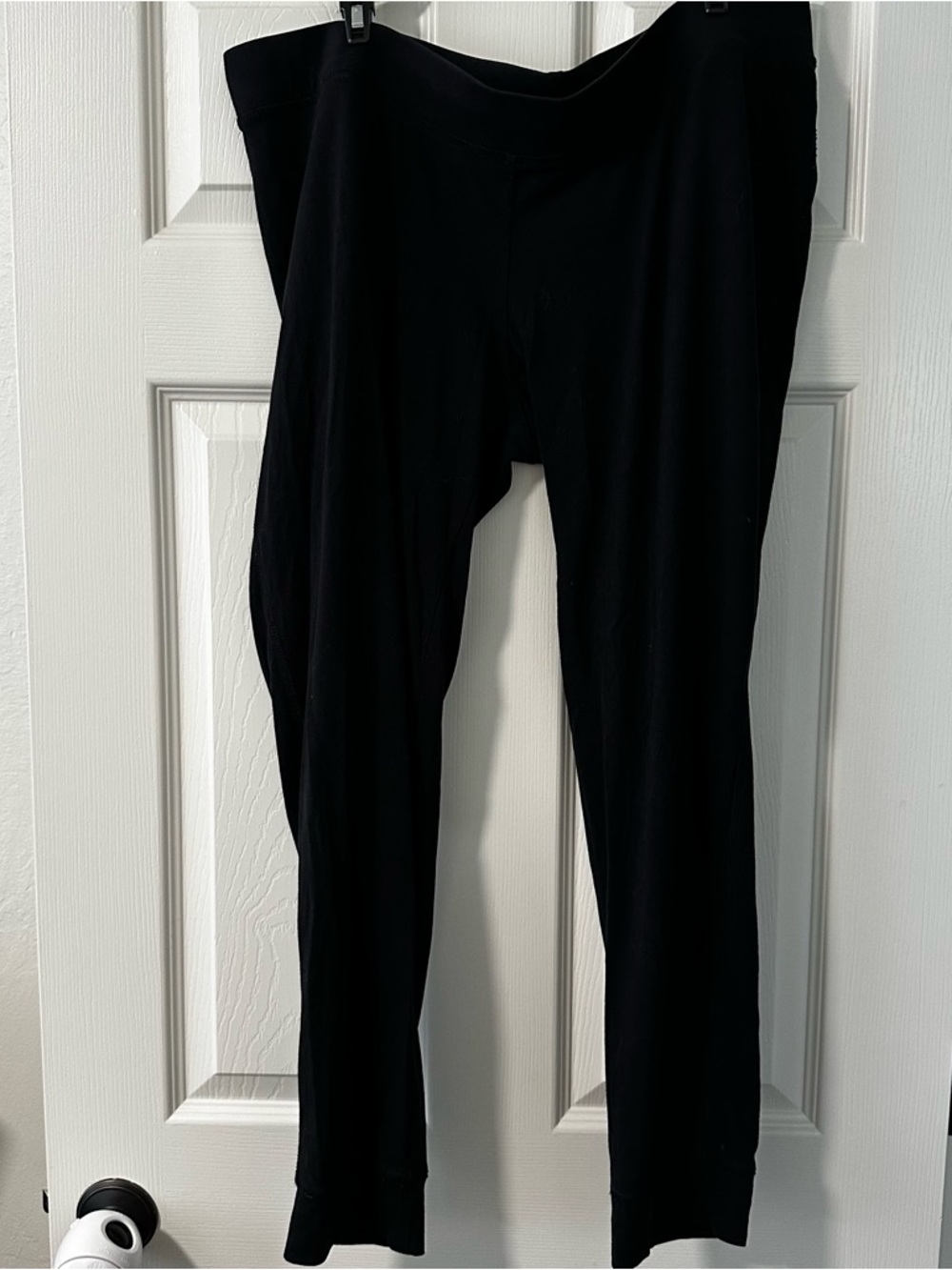 Motherhood maternity Black under belly leggings size XL